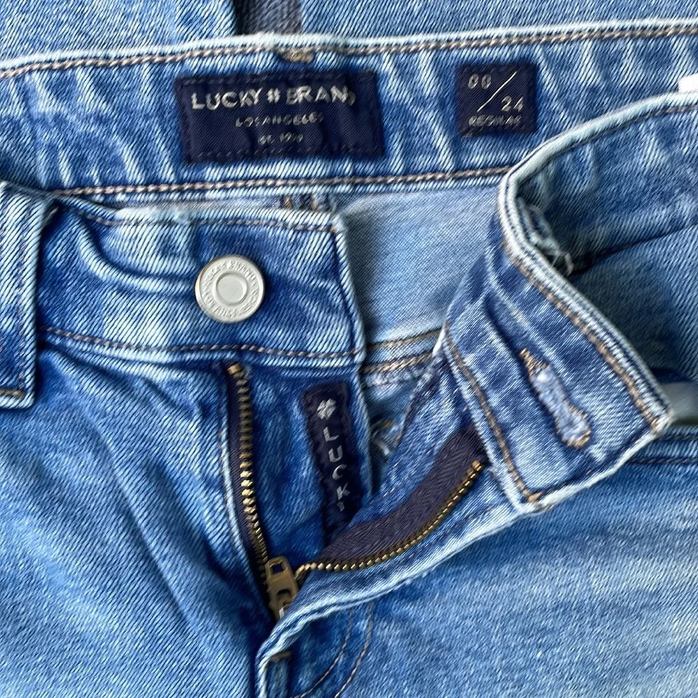 Jeans - Picture 2 of 4